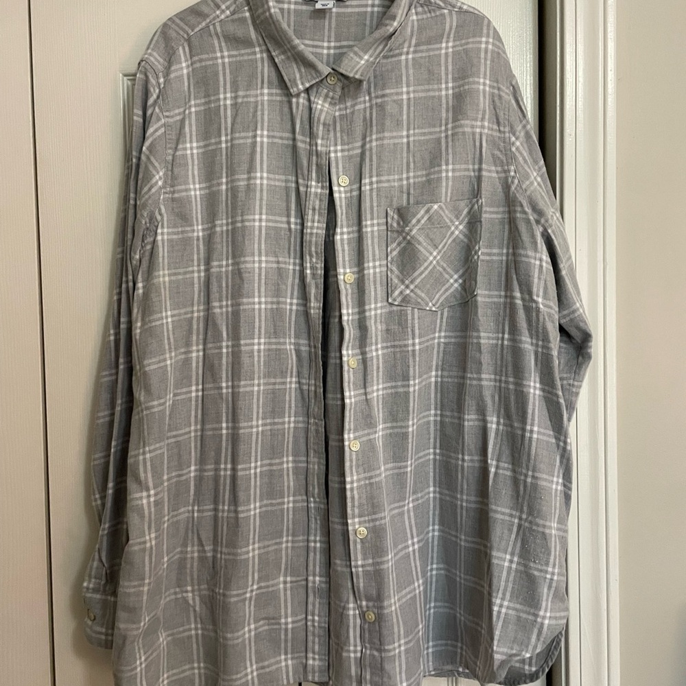 Old Navy Women's Gray Plaid Button Down Shirt